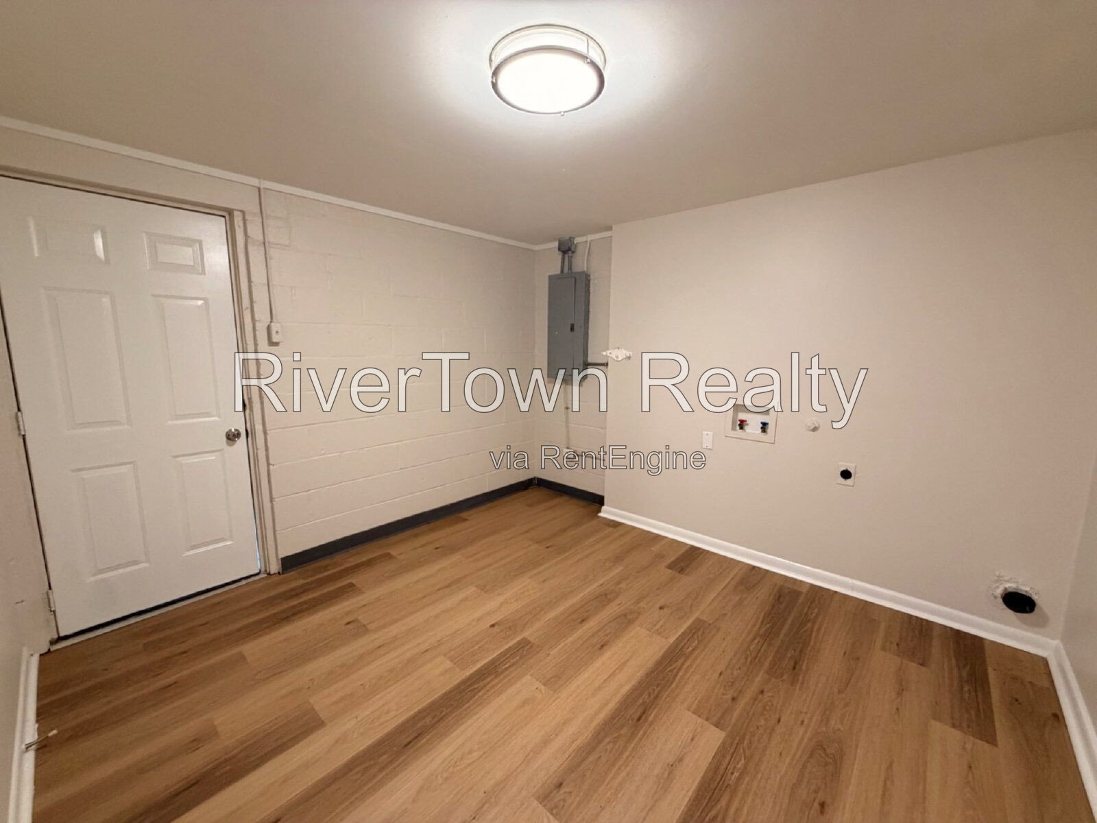 Gallery Image 16