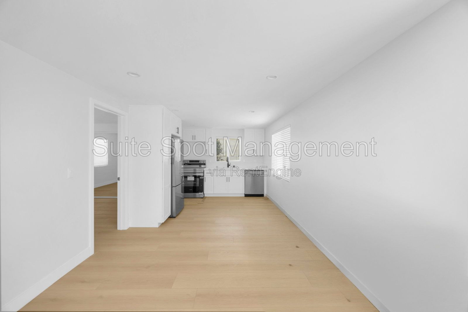 Gallery Image 0