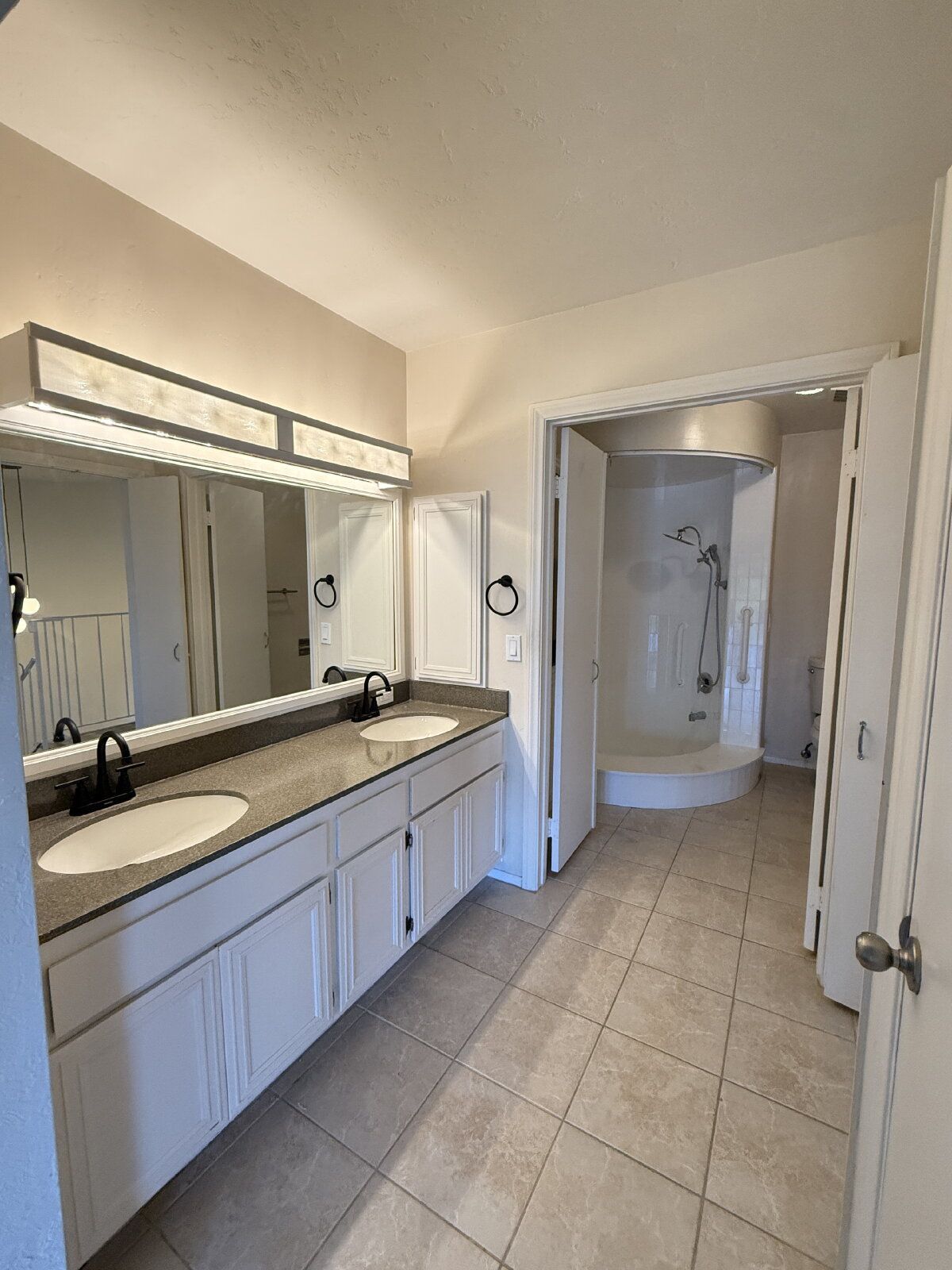 Gallery Image 18