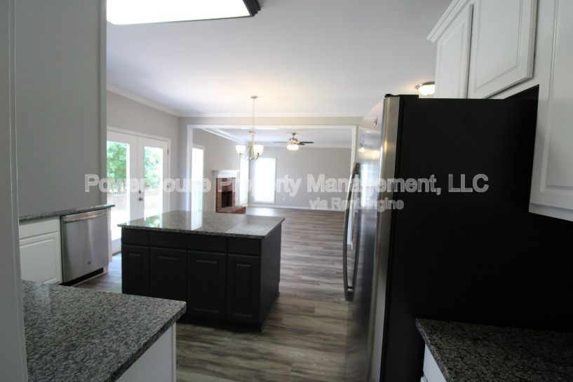 Gallery Image 32