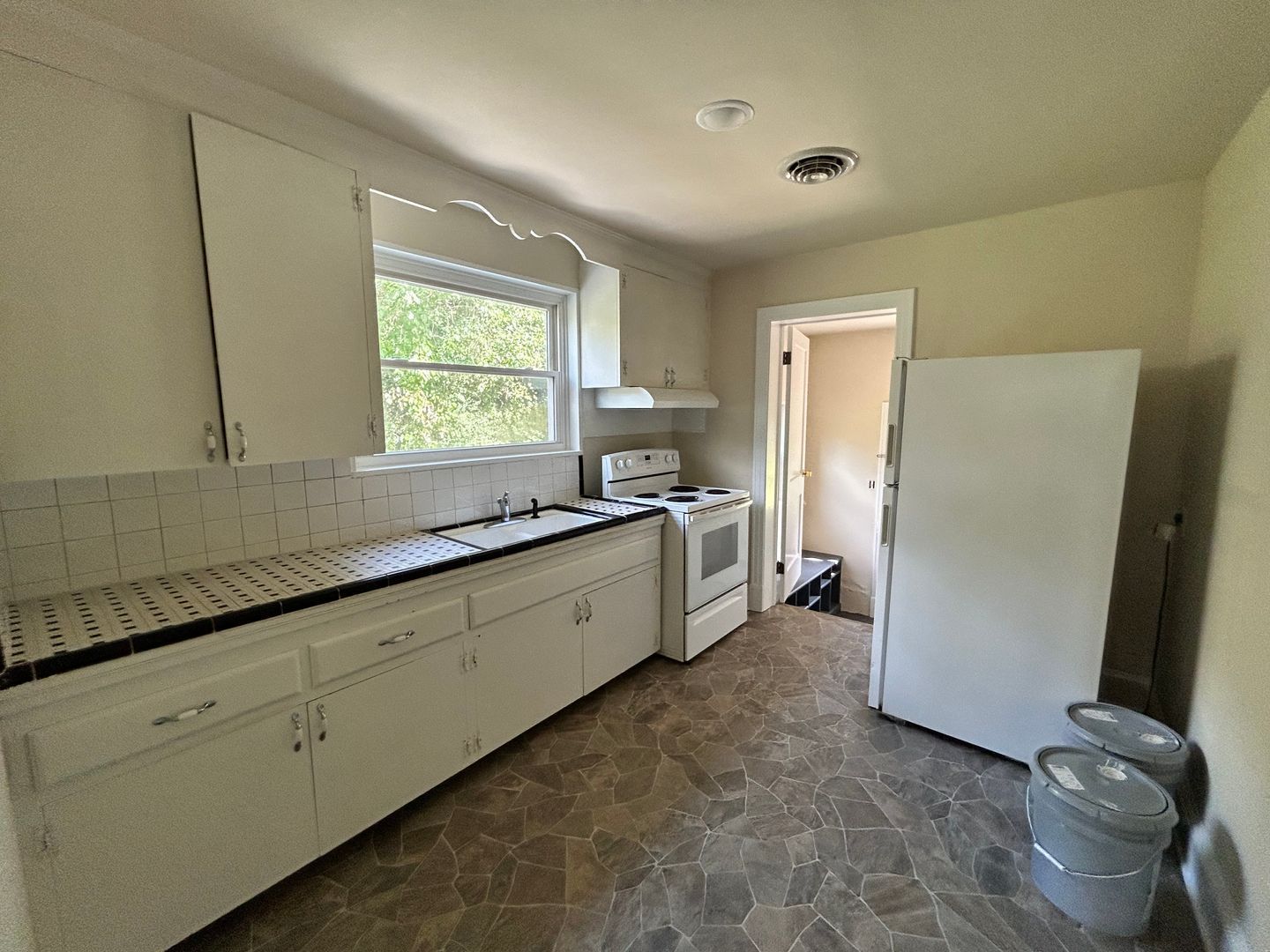 Gallery Image 17