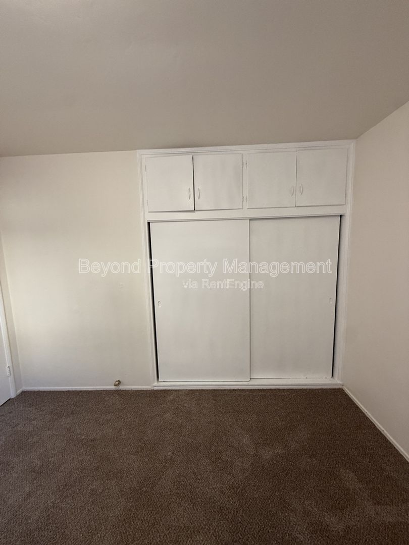 Gallery Image 17