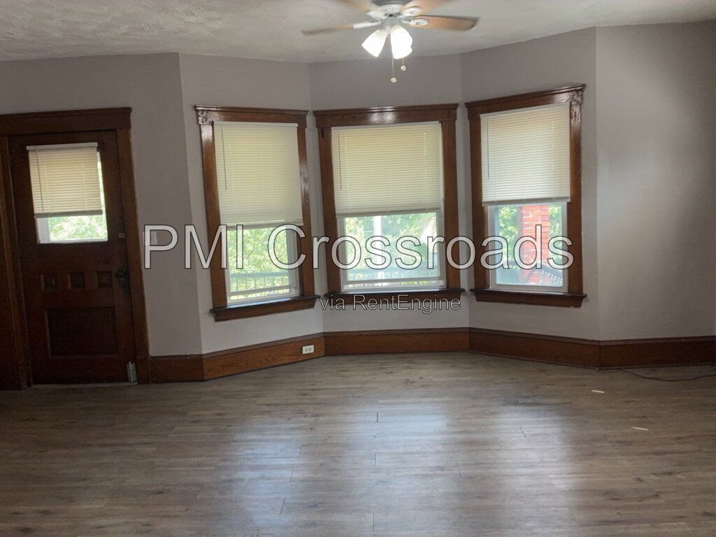 Gallery Image 16