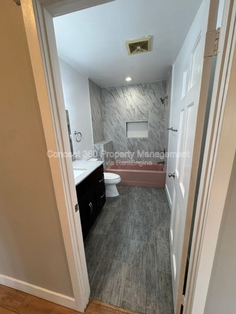 Gallery Image 14