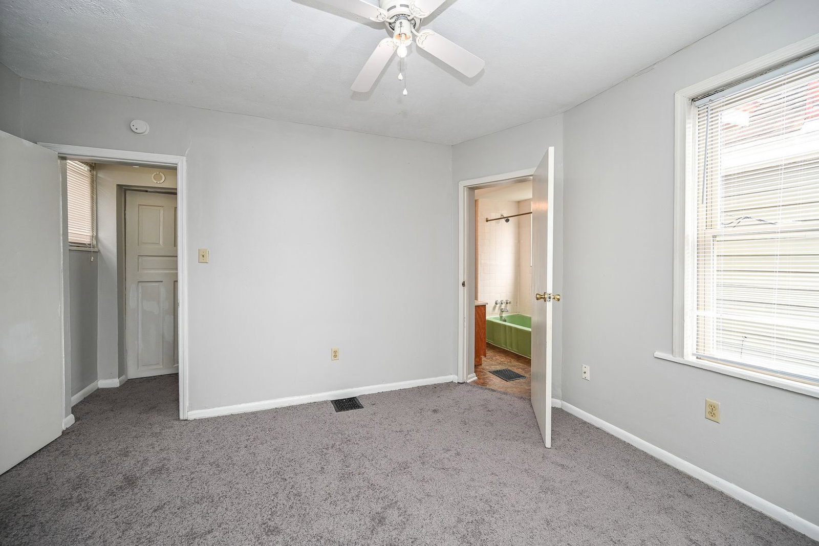 Gallery Image 13