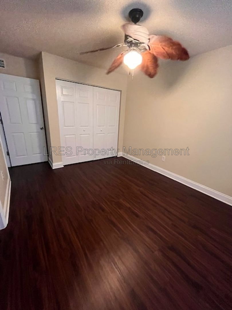 Gallery Image 15