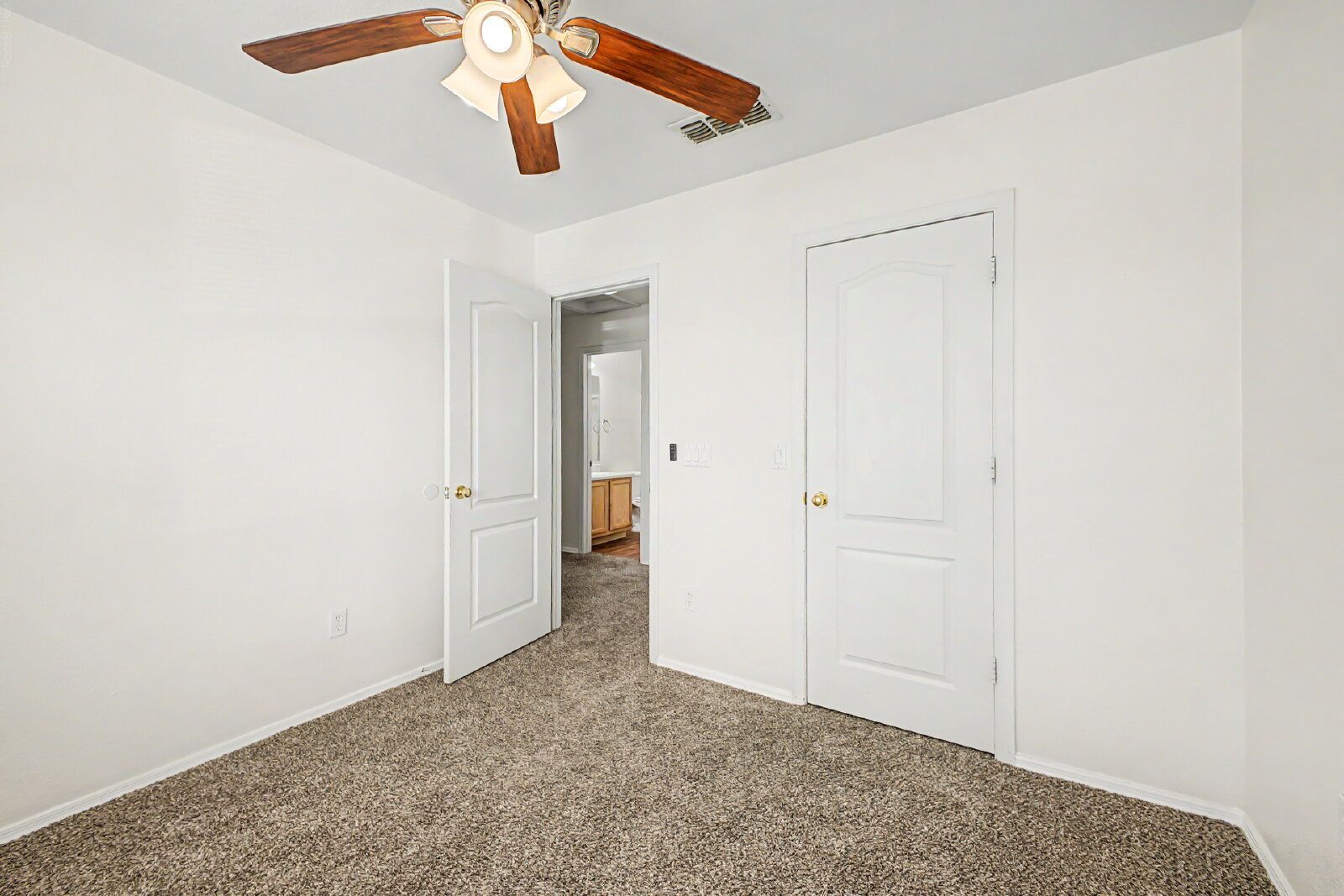 Gallery Image 29