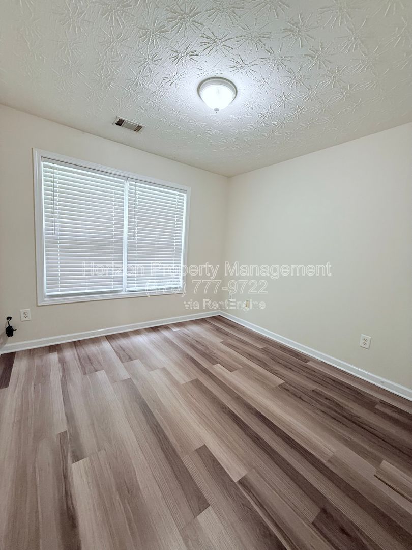Gallery Image 17