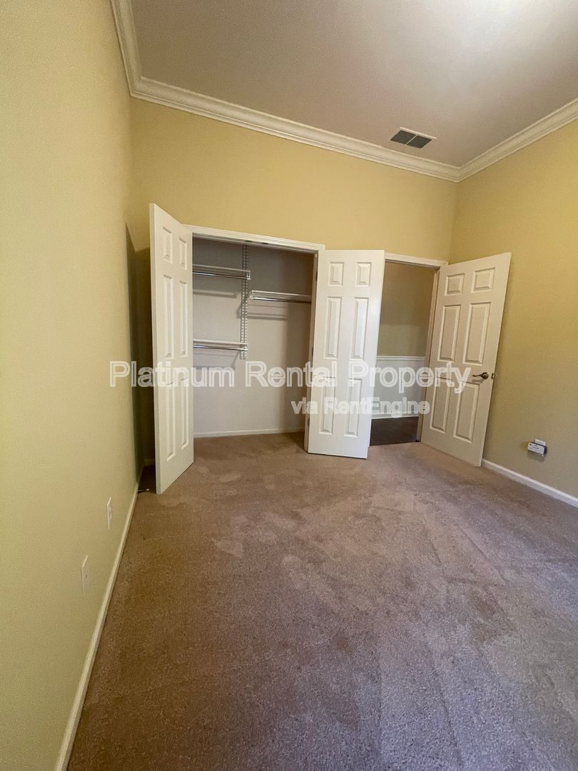 Gallery Image 69