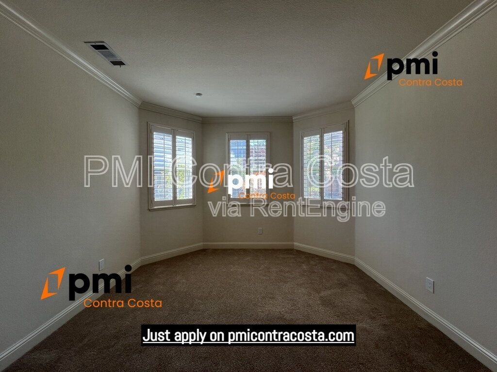 Gallery Image 19