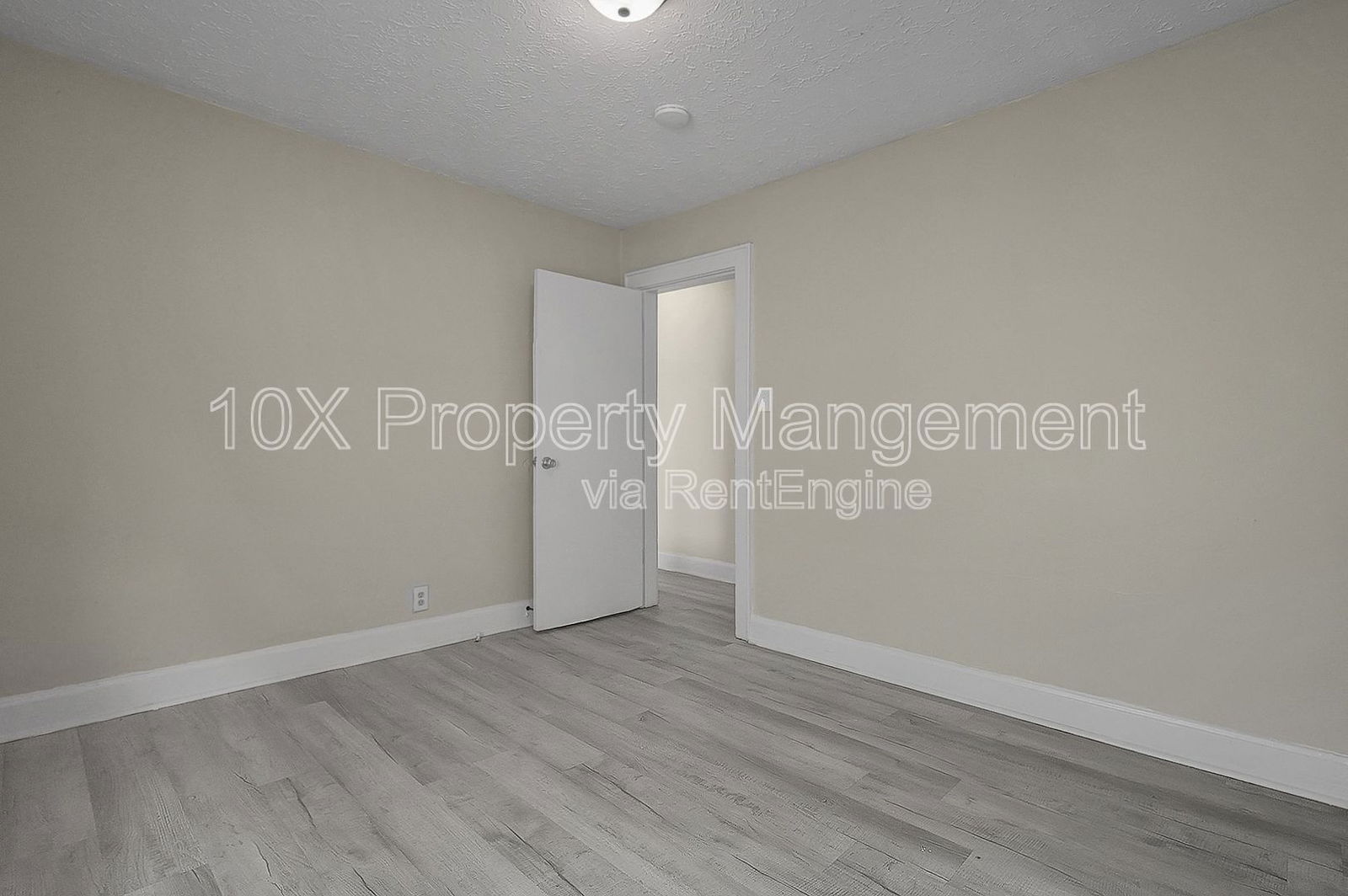 Gallery Image 17