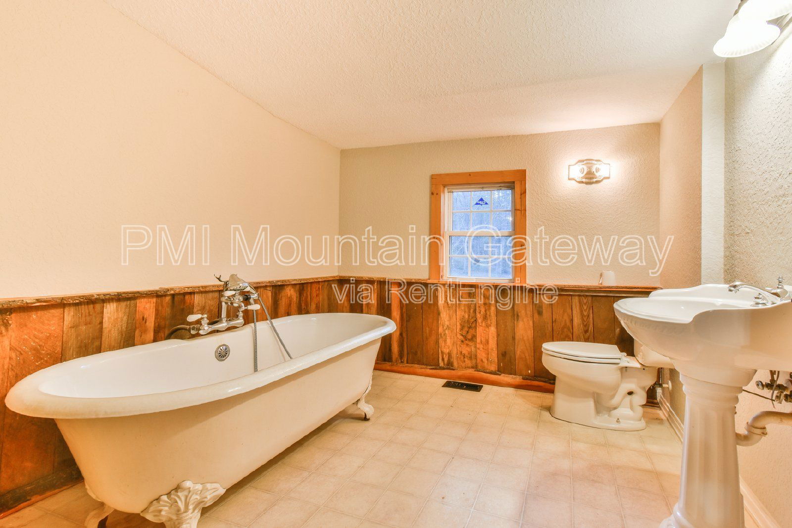 Gallery Image 17