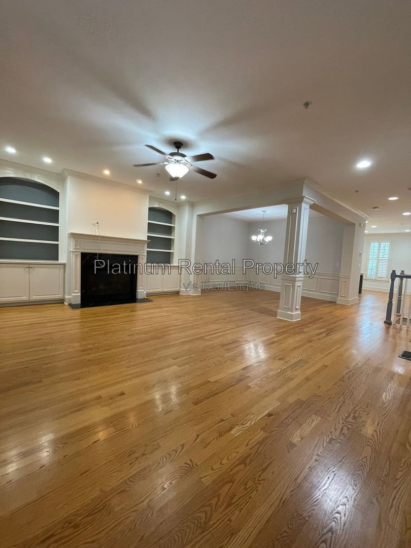 Gallery Image 15