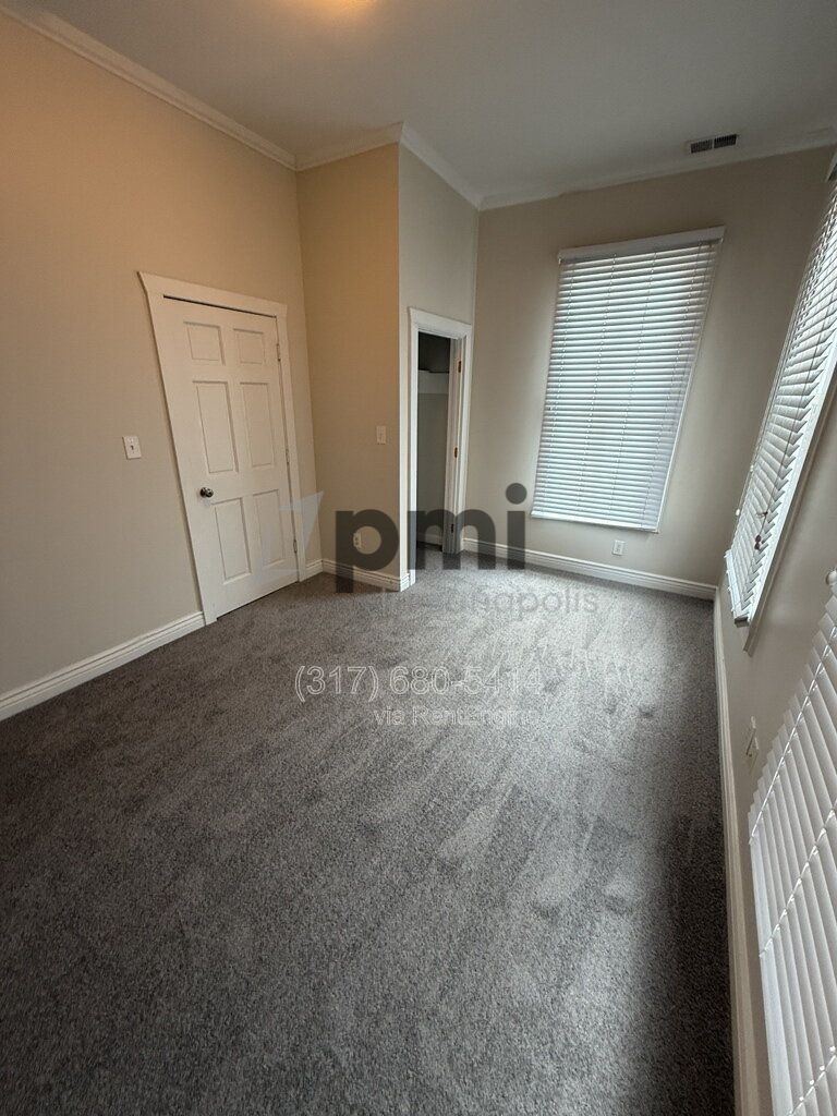 Gallery Image 33