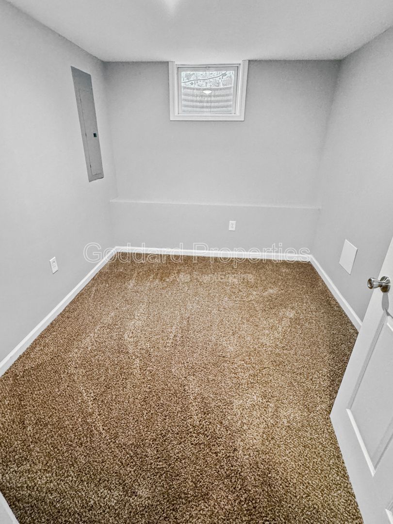 Gallery Image 21