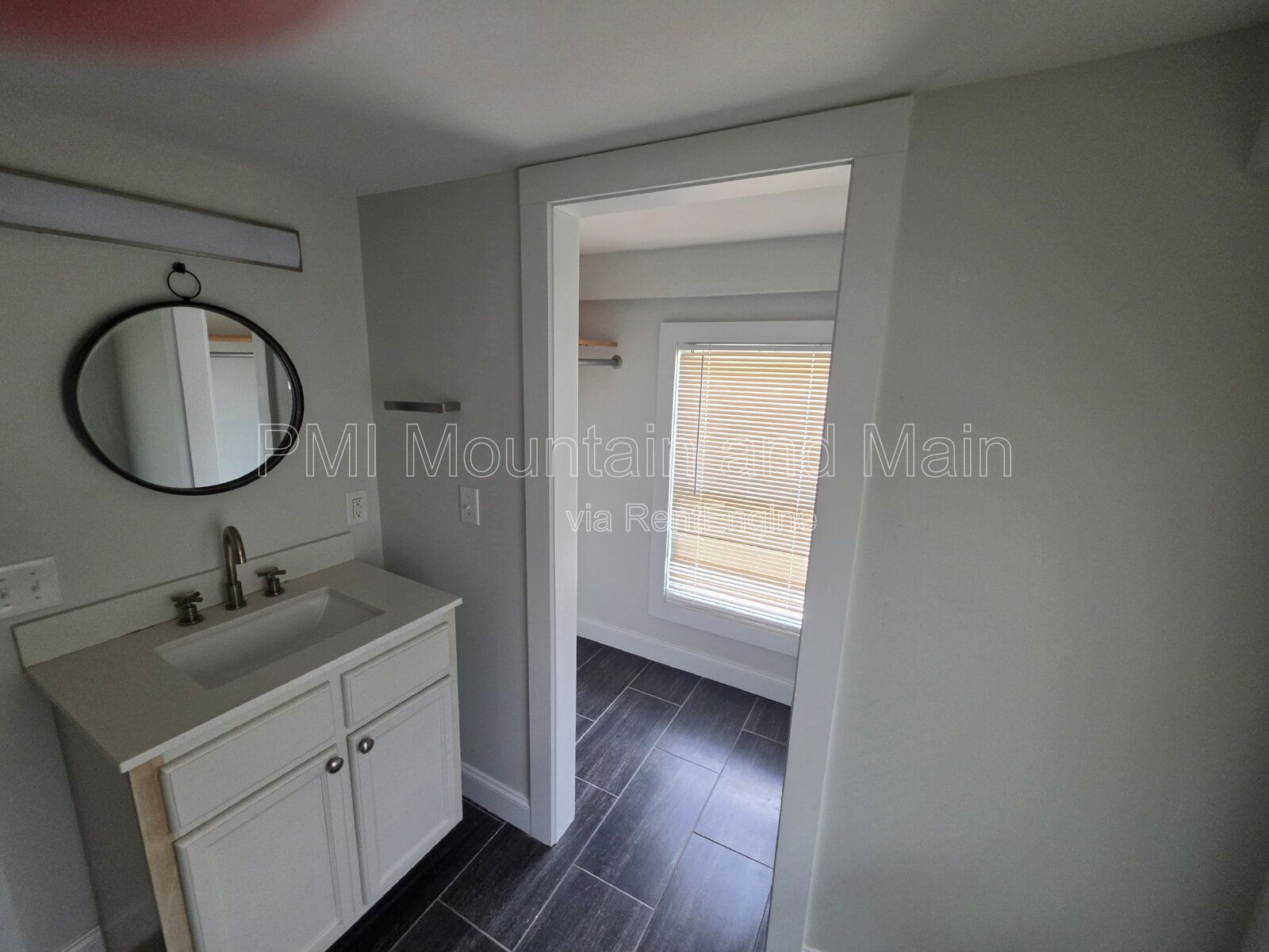 Gallery Image 30