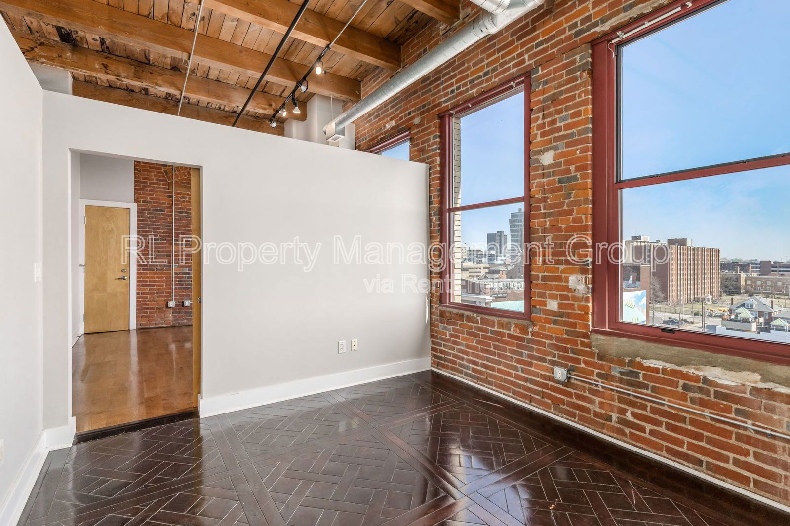 Gallery Image 10