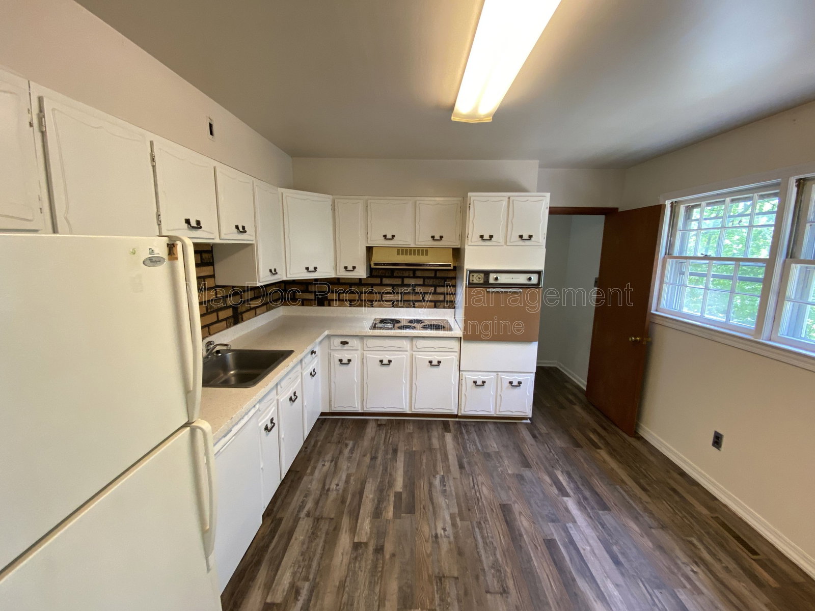 Gallery Image 13