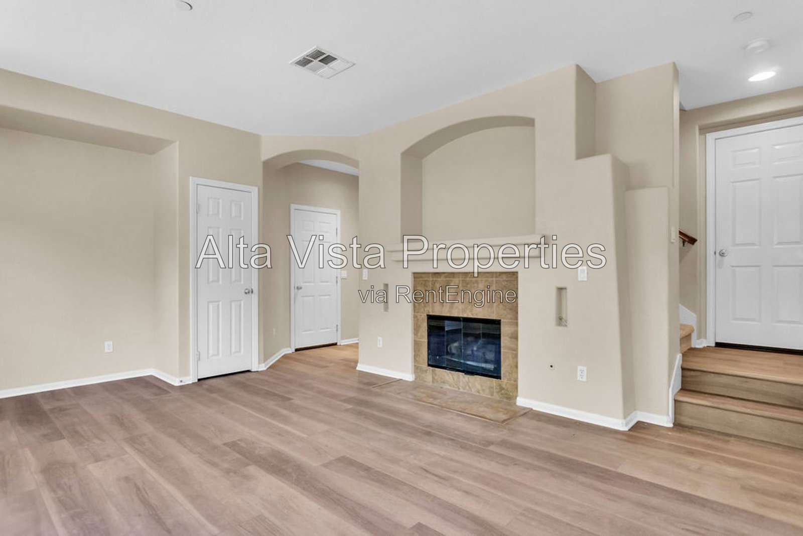 Gallery Image 0