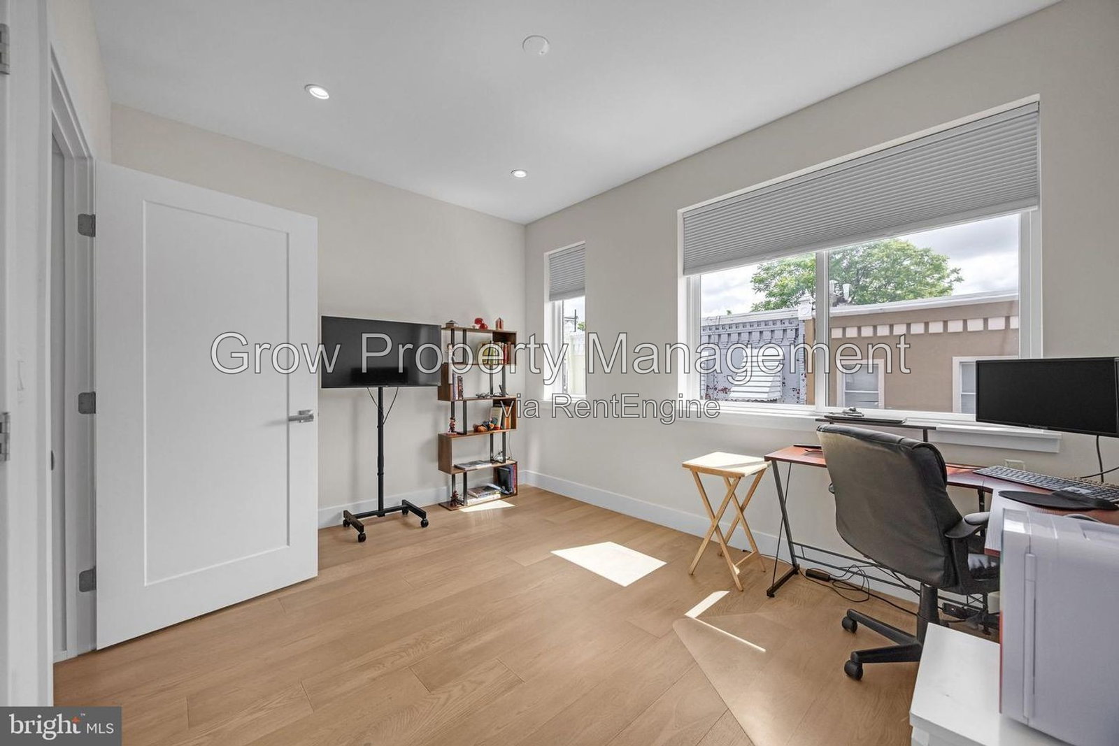 Gallery Image 13