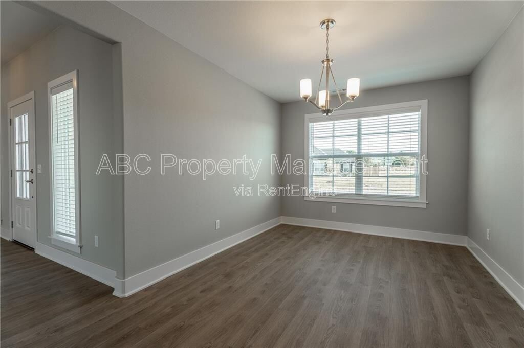 Gallery Image 16