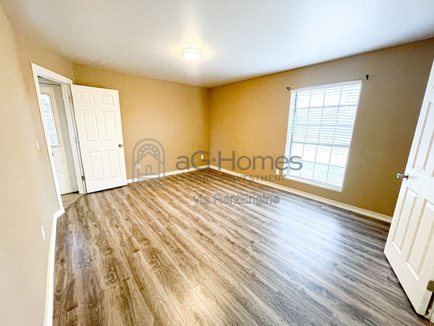 Gallery Image 14