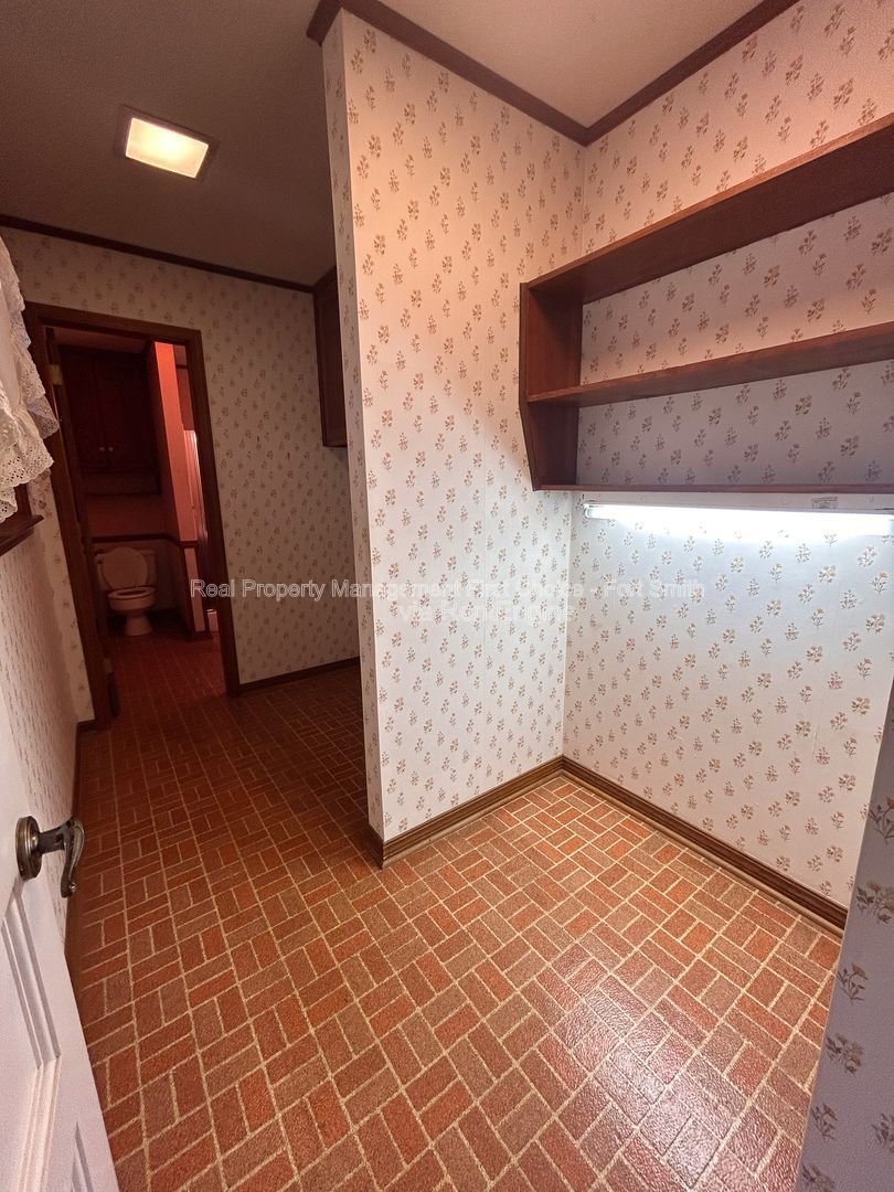 Gallery Image 25