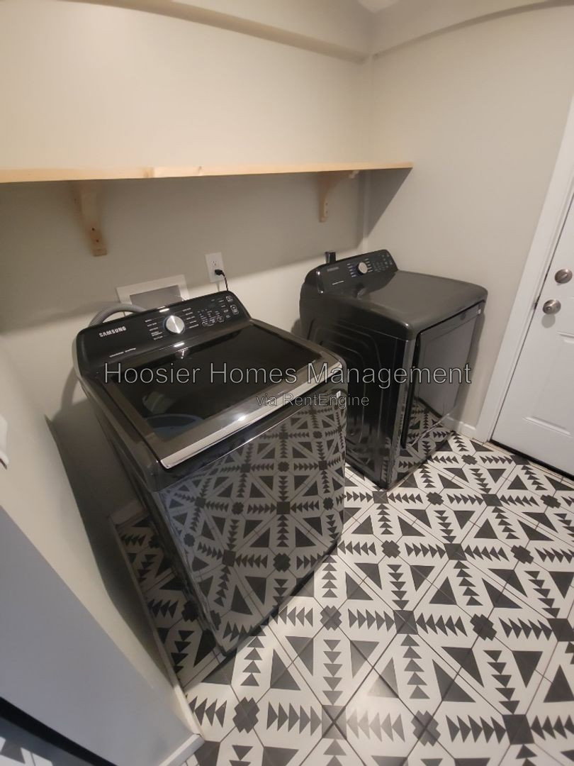 Gallery Image 10