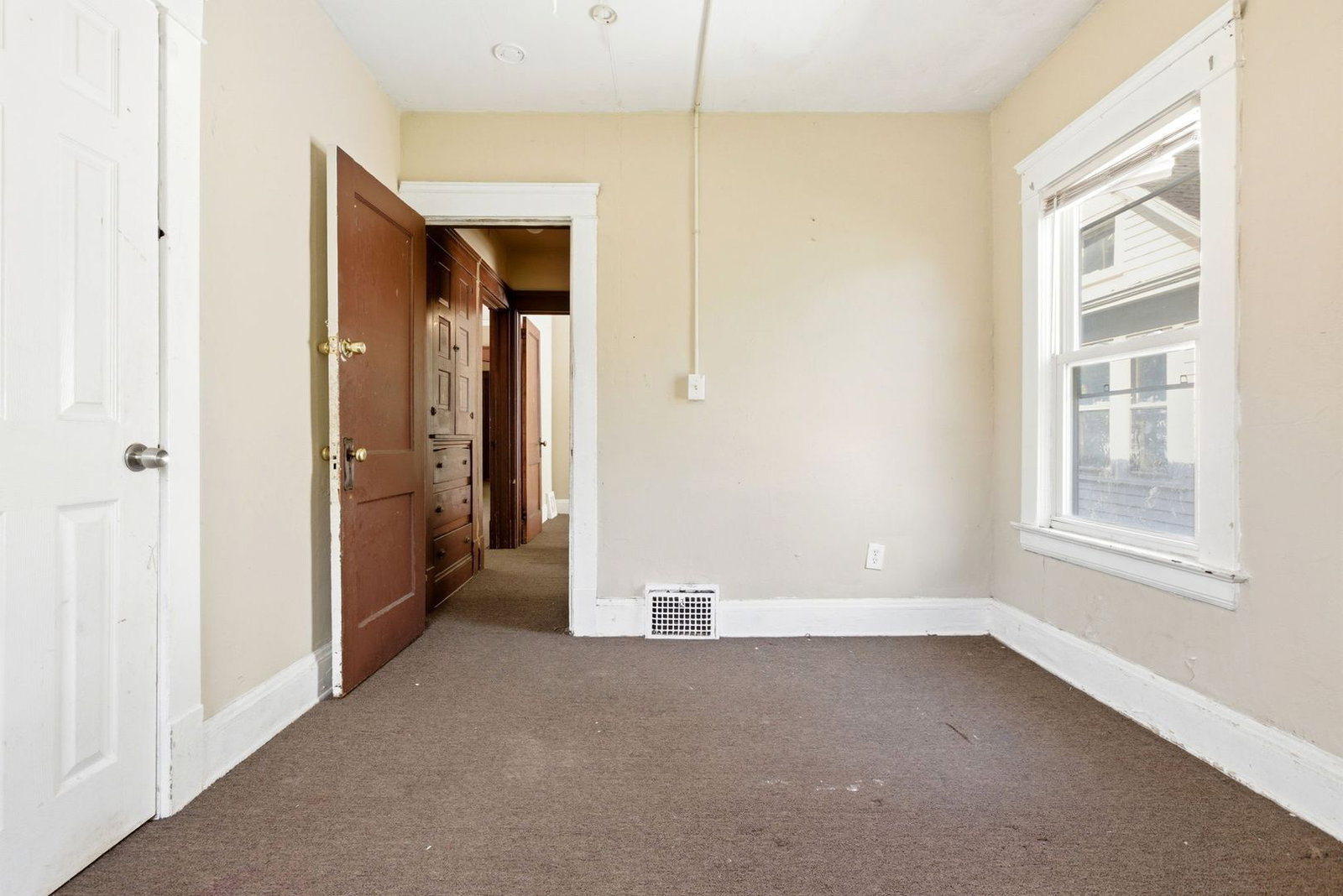 Gallery Image 16