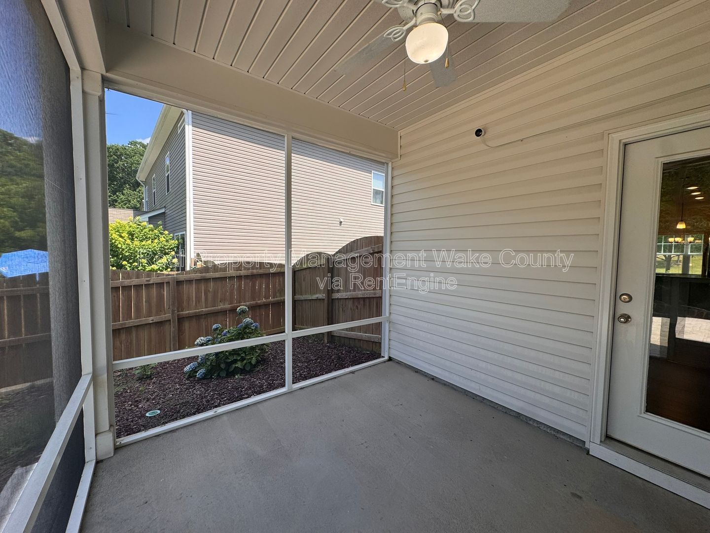 Gallery Image 16