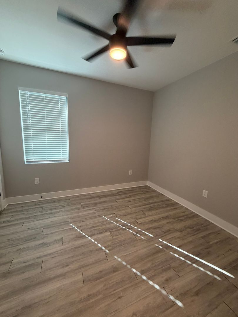 Gallery Image 17