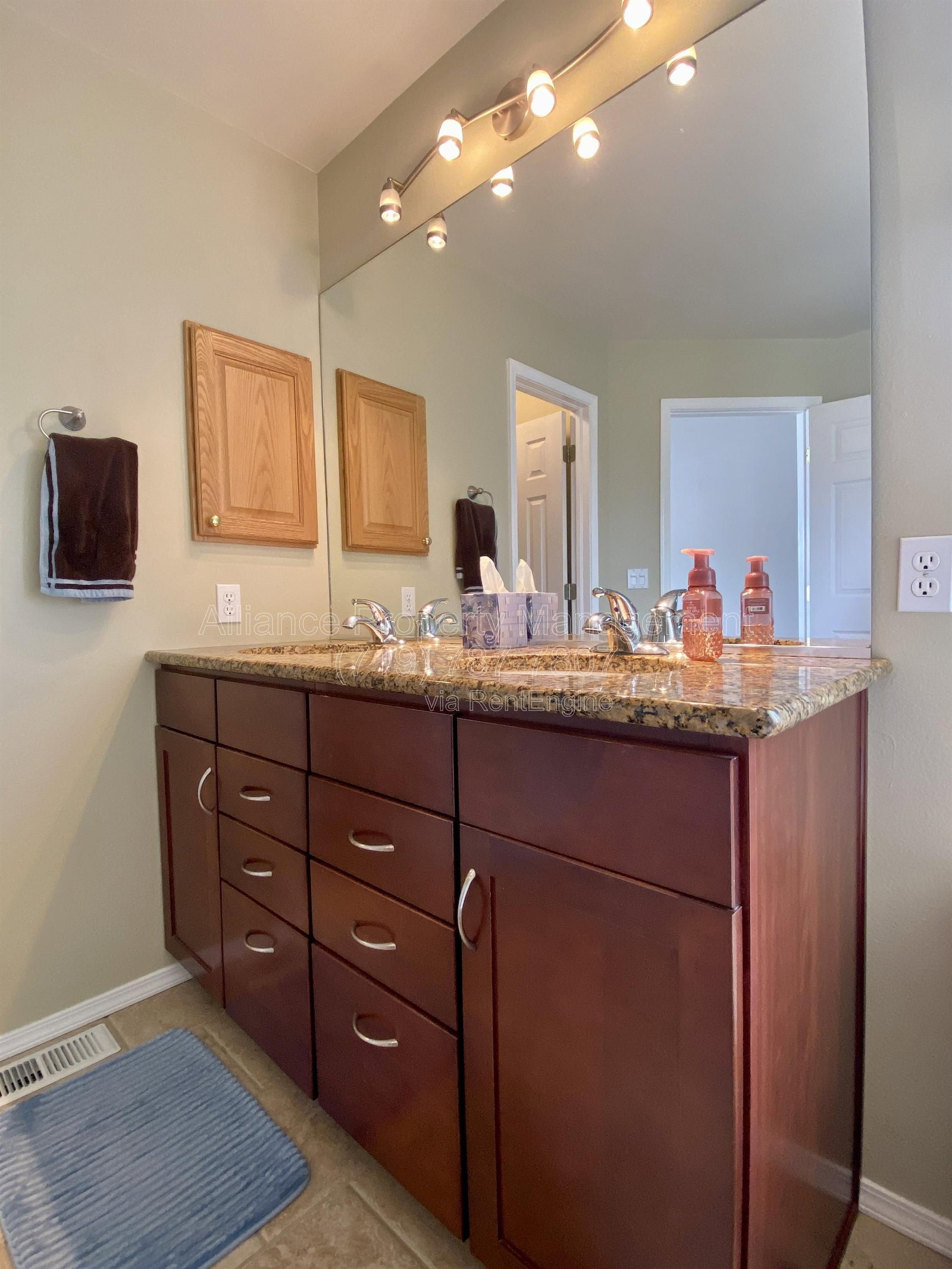 Gallery Image 19