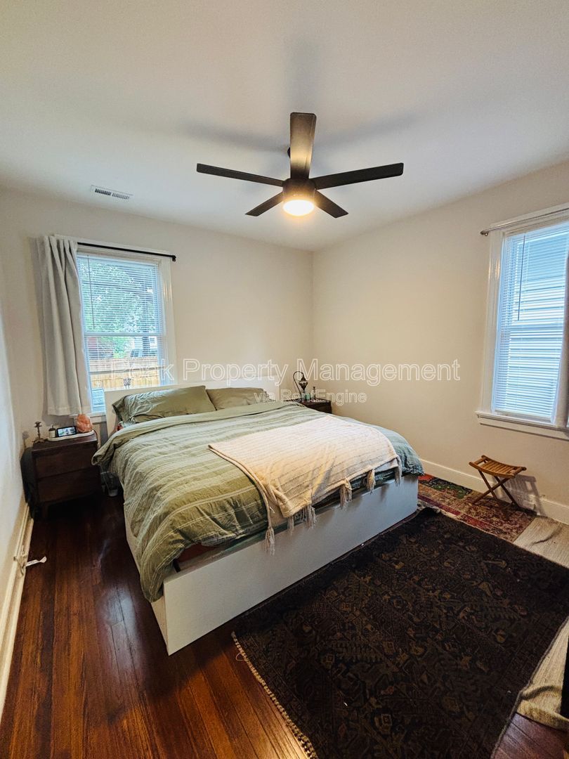 Gallery Image 12