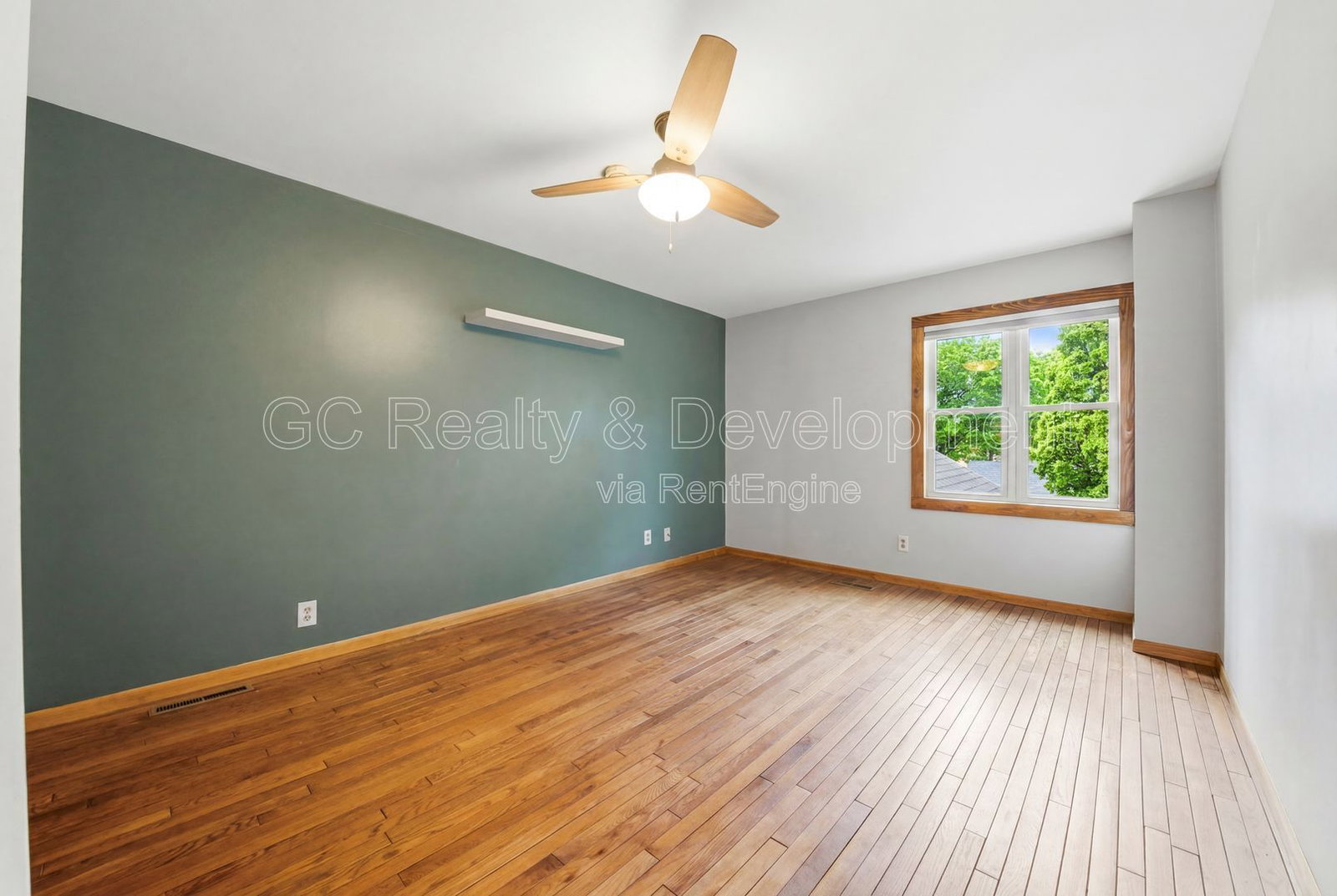 Gallery Image 15