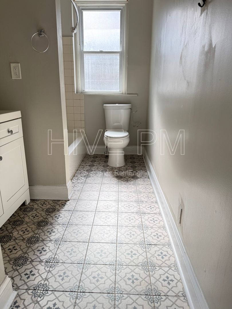 Gallery Image 17