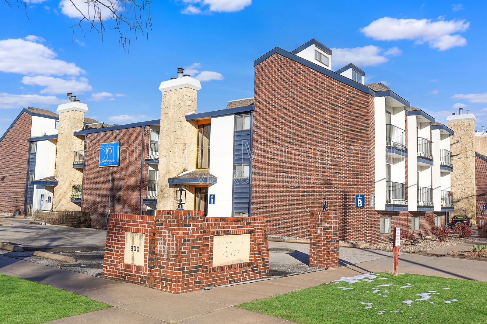 Gallery Image 13