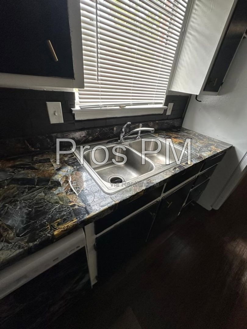Gallery Image 15