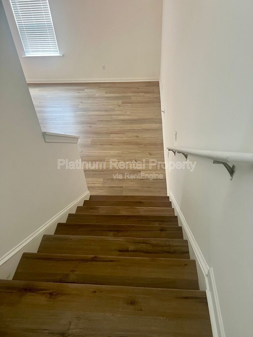 Gallery Image 19