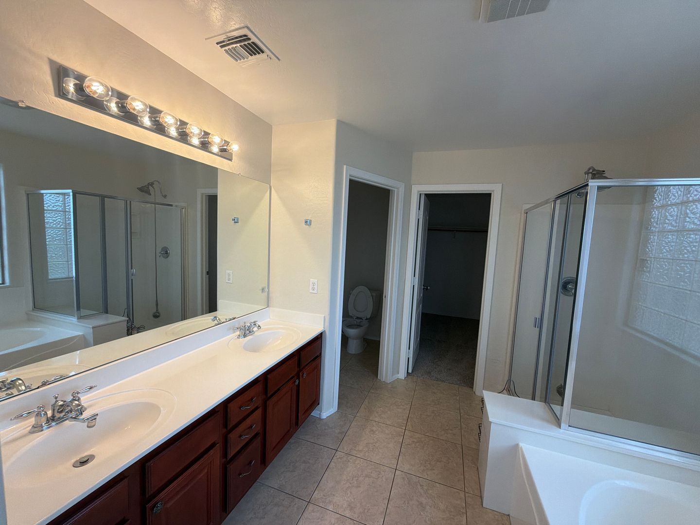 Gallery Image 19