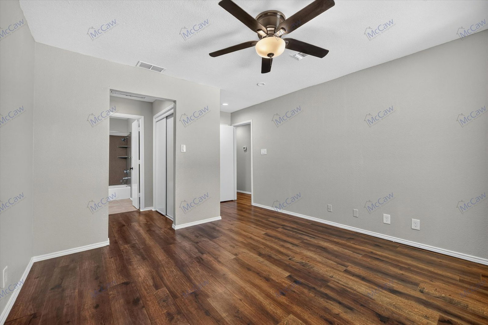 Gallery Image 19
