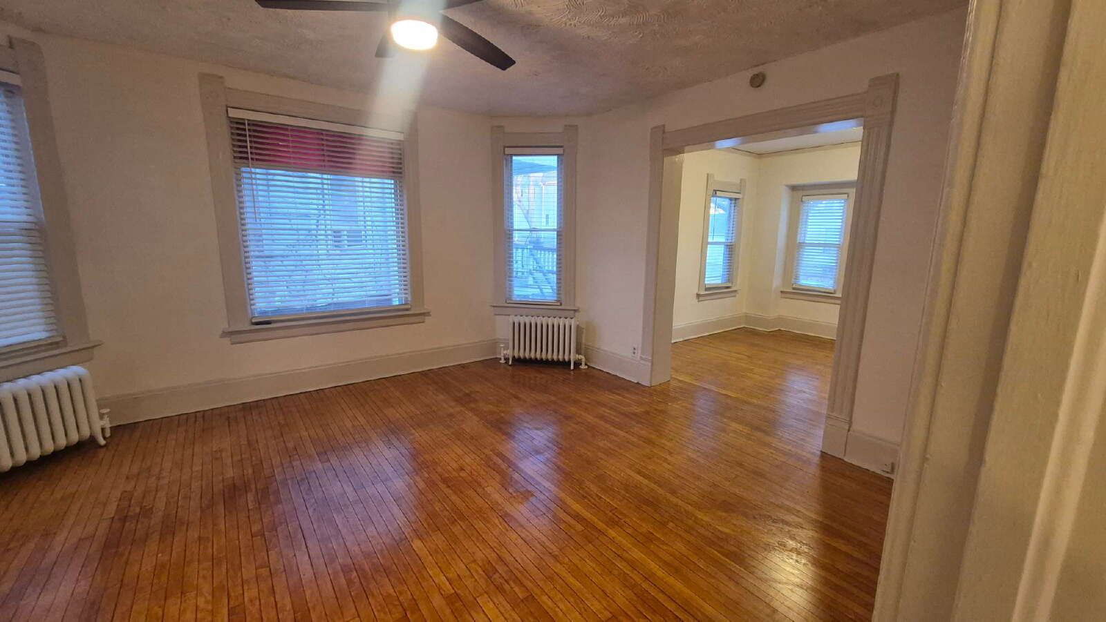 Gallery Image 0