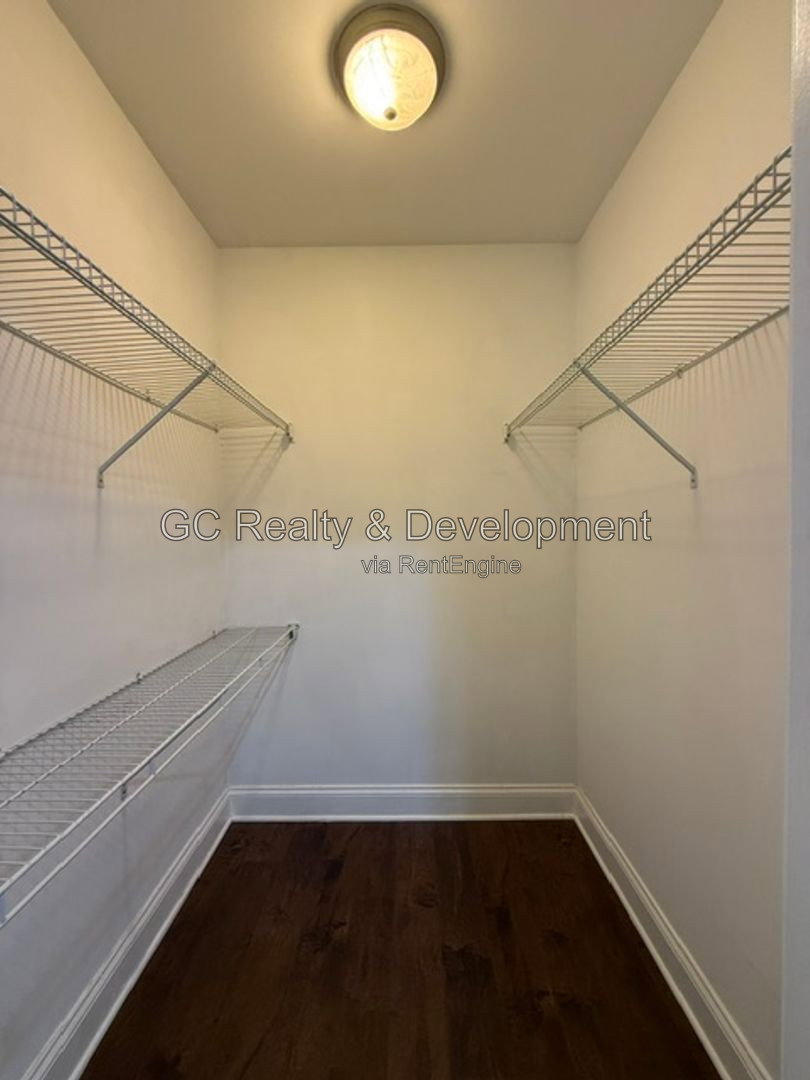 Gallery Image 18