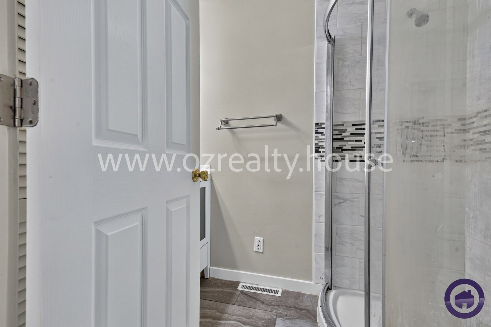 Gallery Image 18