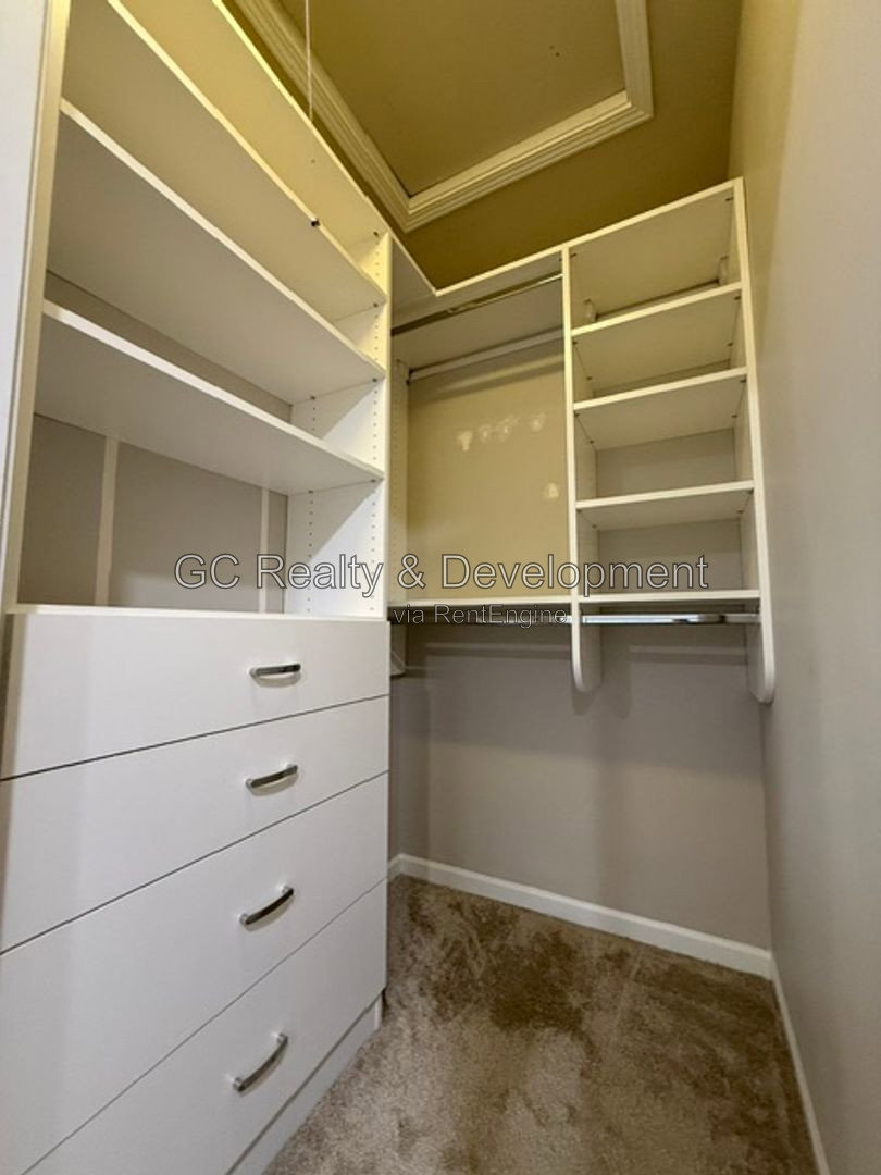 Gallery Image 22