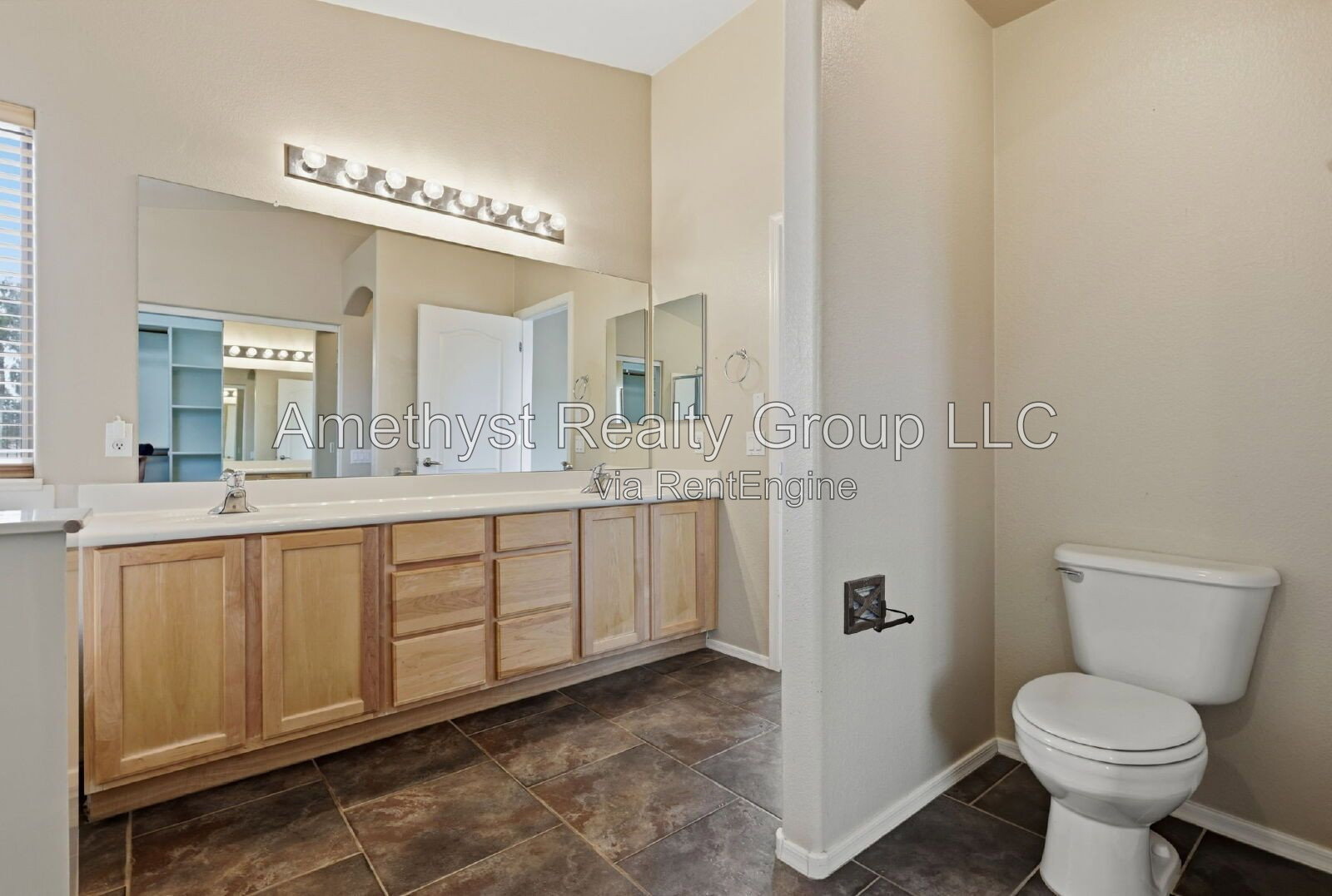 Gallery Image 37