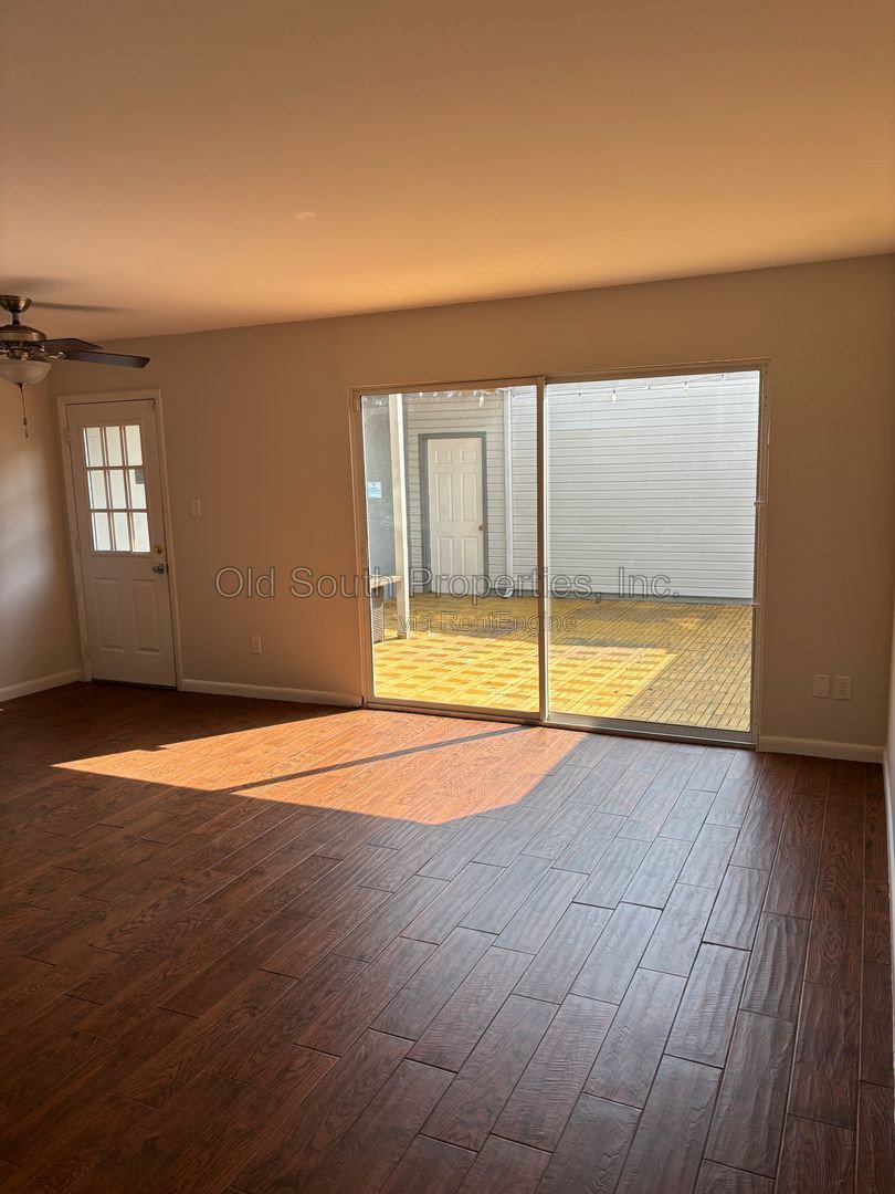 Gallery Image 14
