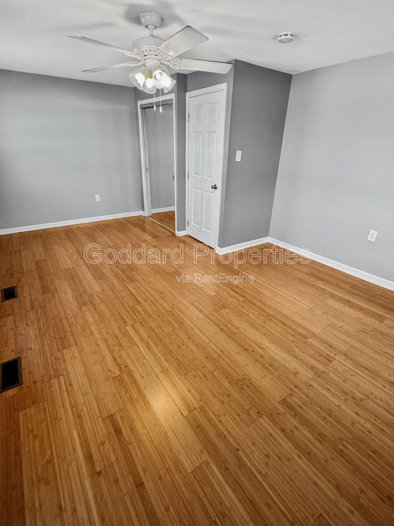 Gallery Image 14