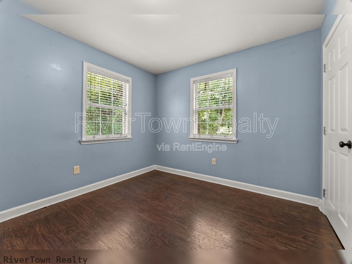 Gallery Image 15