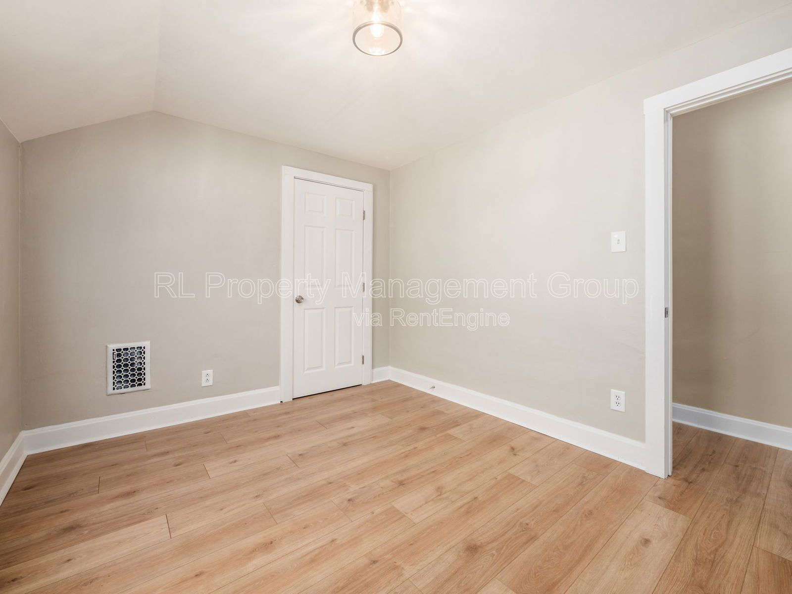 Gallery Image 48
