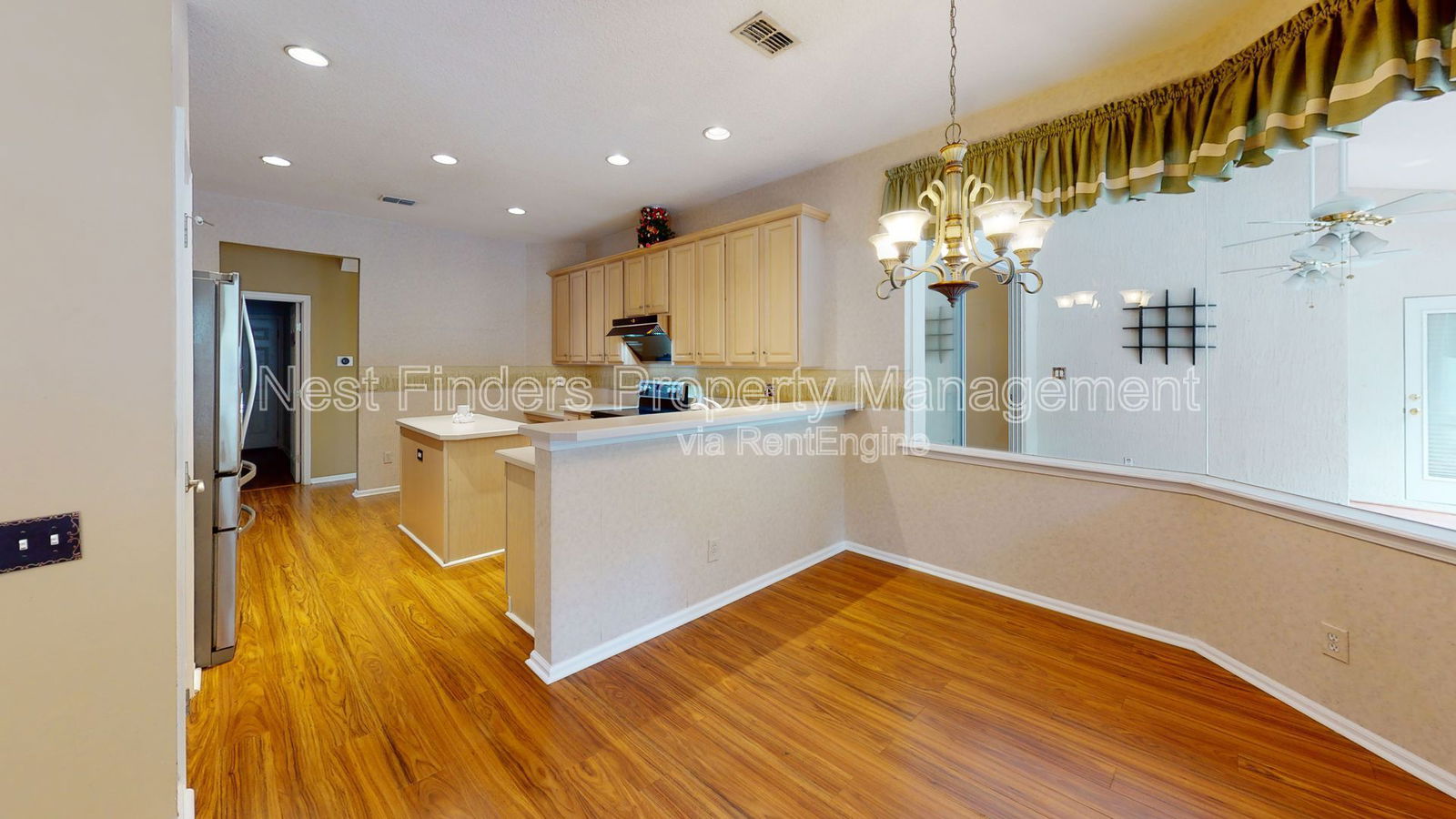 Gallery Image 12